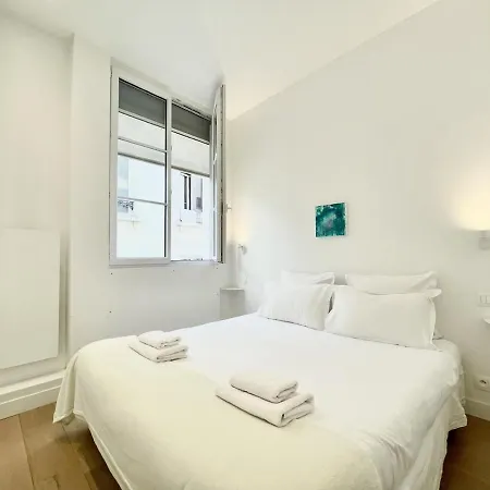 Parisian 2 Bedrooms Montorgueil 090 Paris