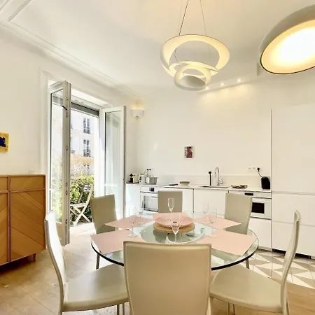 Apartment Parisian 2 Bedrooms Montorgueil 090 *