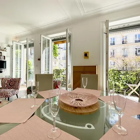 Apartment Parisian 2 Bedrooms Montorgueil 090 Paris